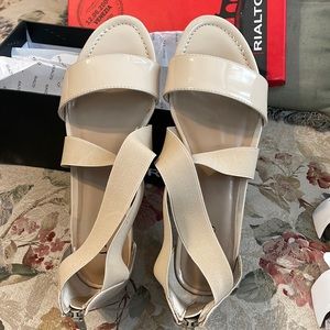 Brand New Rialto Shoes Bone Patent 9.5 M